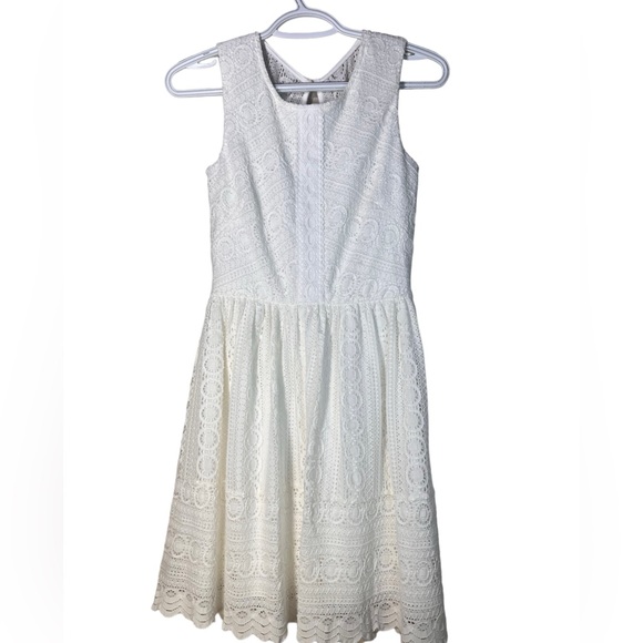 Altar D State  Sleeveless Open Back Lace Eyelet - Picture 7 of 8